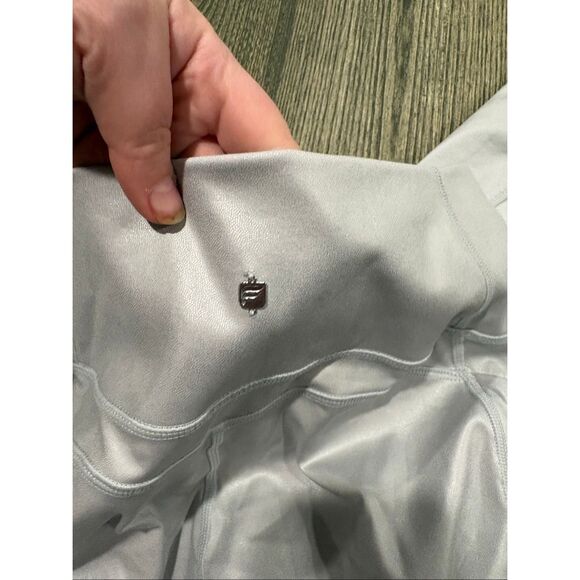 Fabletics Womens High Rise Athletic Leggings Yoga Workout Pull-On Silver Size M - Picture 8 of 9